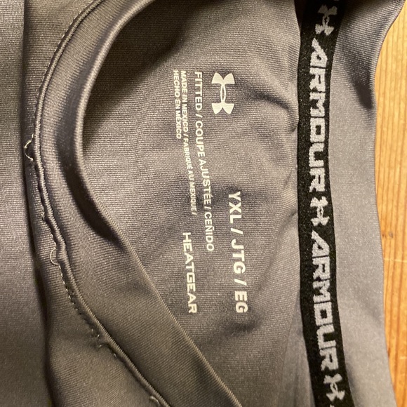 Under Armour Tanktop - Picture 2 of 3